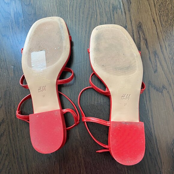 Red Sandals - Picture 3 of 3